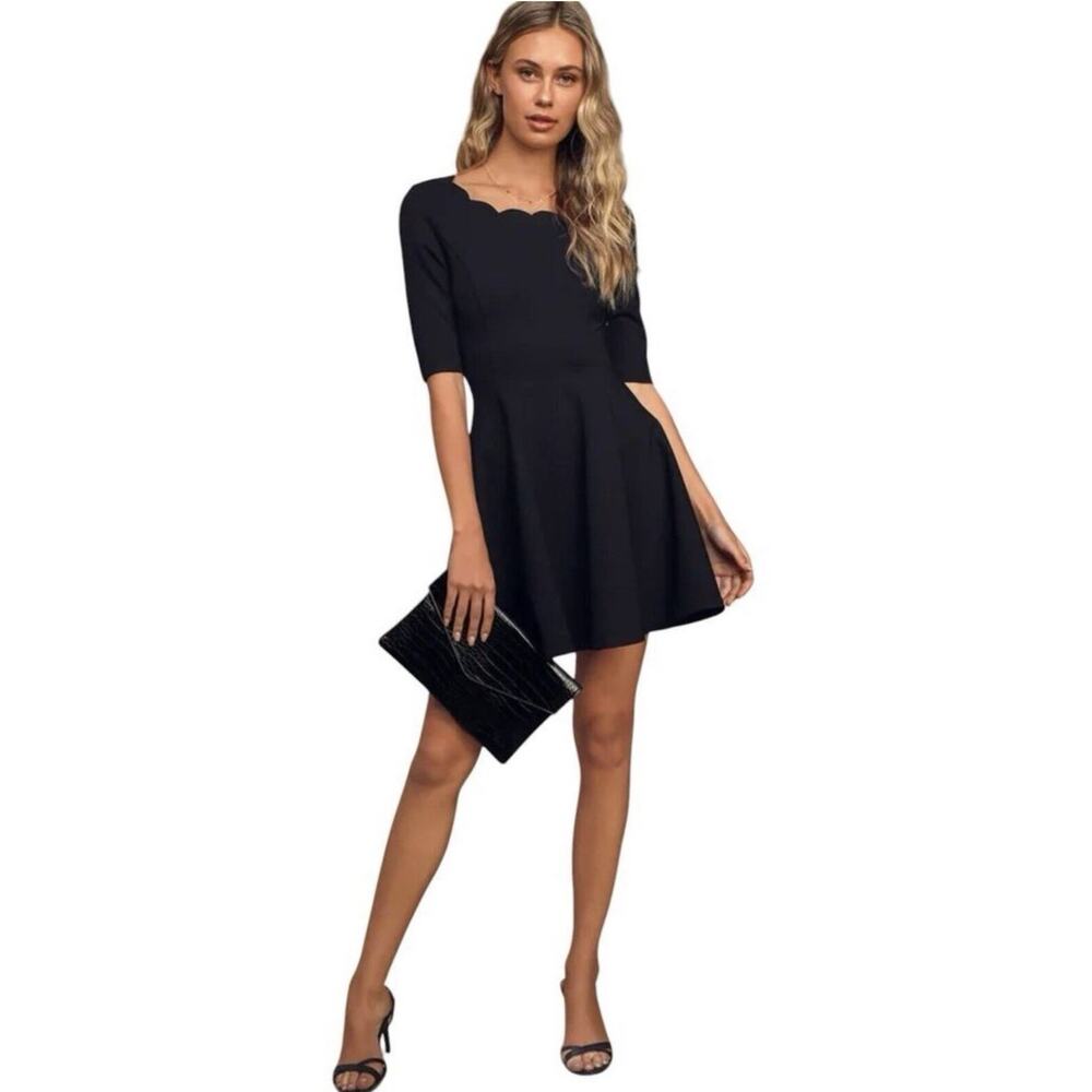 Lulus NWT Black Skater Dress Size Medium Fit/Flare Dress
